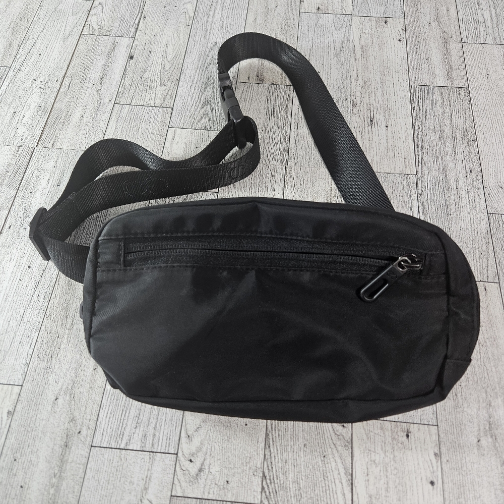 Calia Black Sling Bag Belt Bag Fanny Pack by Carrie Underwood Black